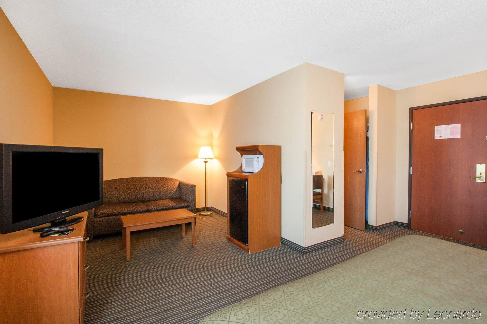 Quality Inn Joplin I-44 Exteriör bild